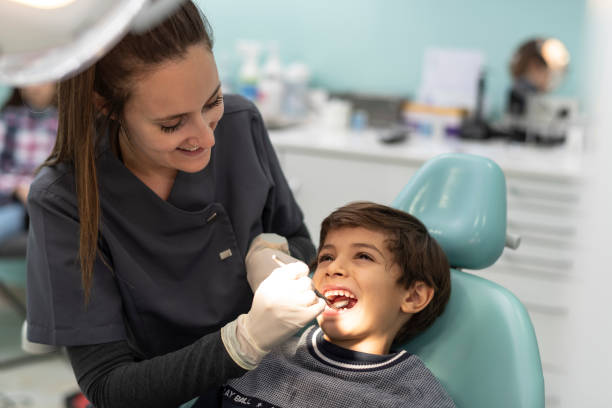 Best Emergency Tooth Extraction in Pinckneyvle, IL